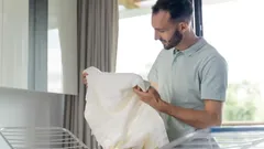 Proč prát ložní prádlo častěji na podzim a jak to správně dělat