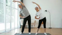 Jaké cvičení provádět ráno: nejlepší cvičení - vyzkoušejte si to sami