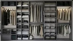 Jak maximalizovat využitelný prostor šatníku bez nákladných renovací